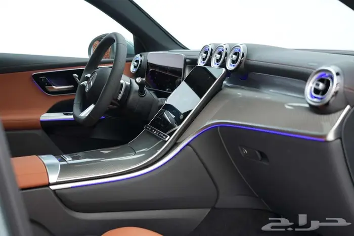 مرسيدس GLC 200 Coupe موديل 2026 أصفار خليجي أخضر فضي جملي 9