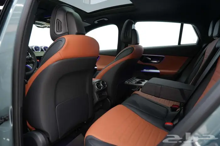 مرسيدس GLC 200 Coupe موديل 2026 أصفار خليجي أخضر فضي جملي 17