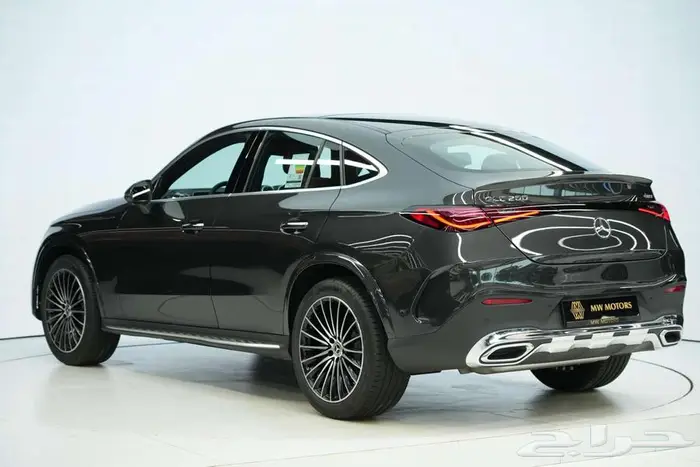 مرسيدس GLC 200 Coupe موديل 2026 أصفار خليجي رمادي غامق جملي 3