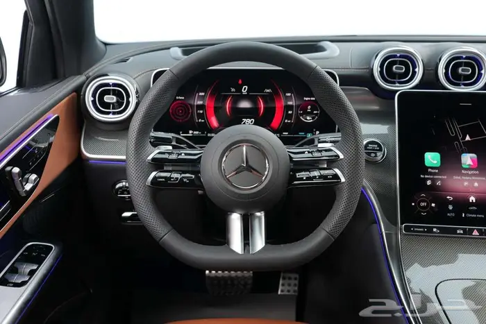 مرسيدس GLC 200 Coupe موديل 2026 أصفار خليجي رمادي غامق جملي 9
