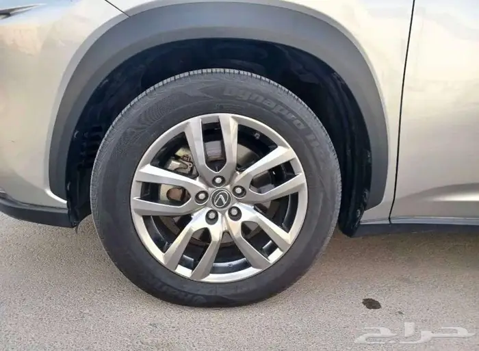 لكزس ان اكس 300 12