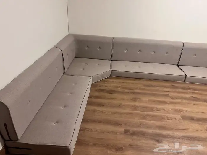مجلس استخدام خفيف مثل الجديد 0