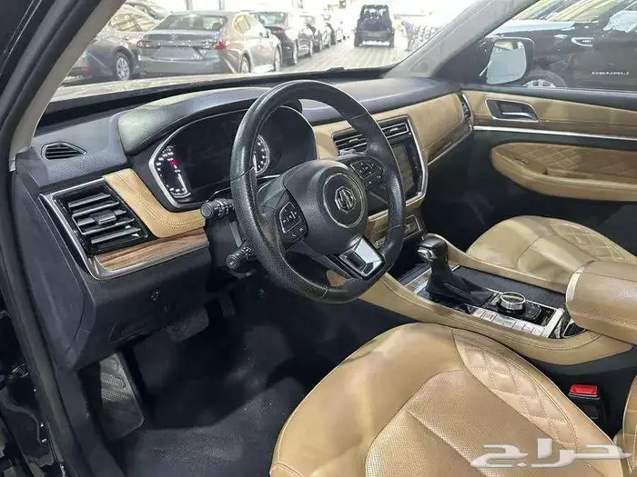 ام جي اسود 2021 M G 7