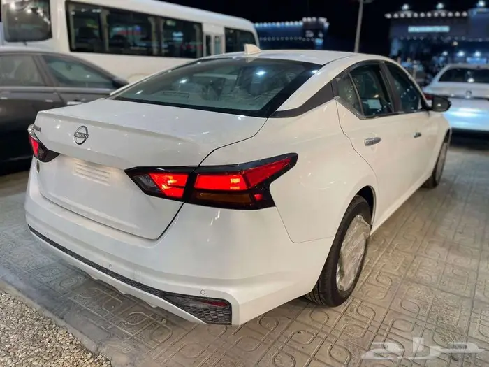 نيسان التيما استاندر 2024 كاش وتقسيط 4