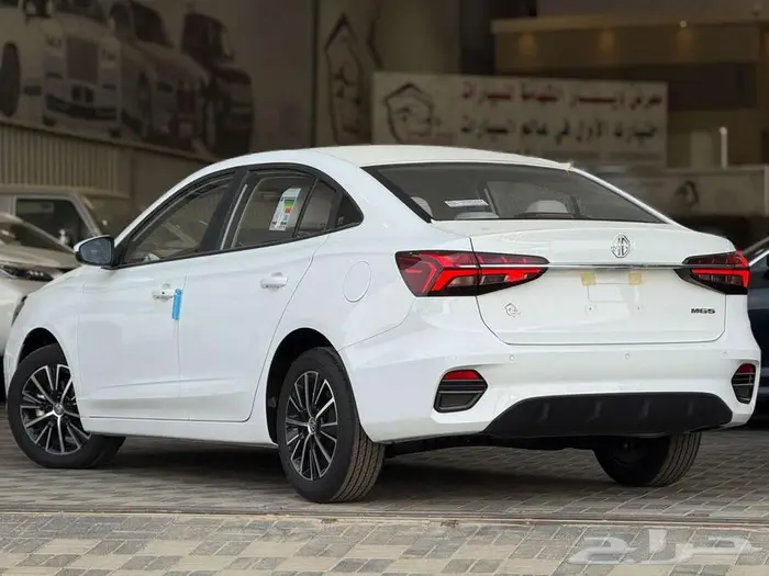 ام جي 5 ستاندر 2025 الشكل الجديد كاش واقساط 3