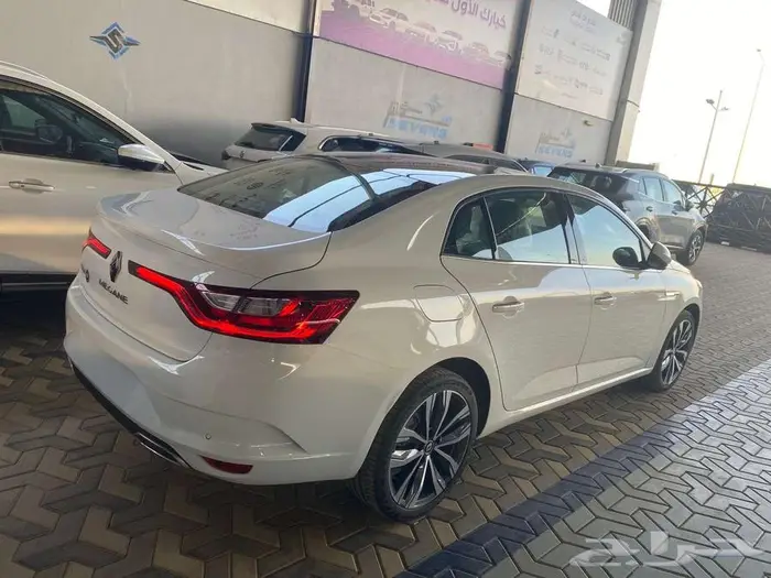 عرض على الرينو ميجان نص فل 2024 بكمية محدودة 13