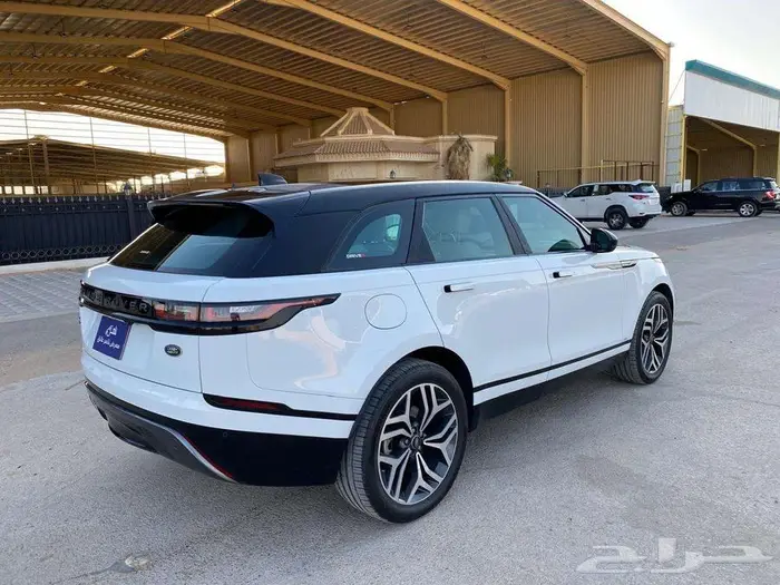 لاندروفر فيلار 2019 5
