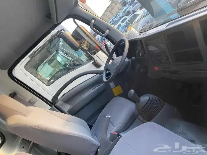 ايسوزو قلاب 3 طن 2025 2