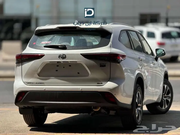 تويوتا هايلاندر GLE نص فل موديل 2025 3