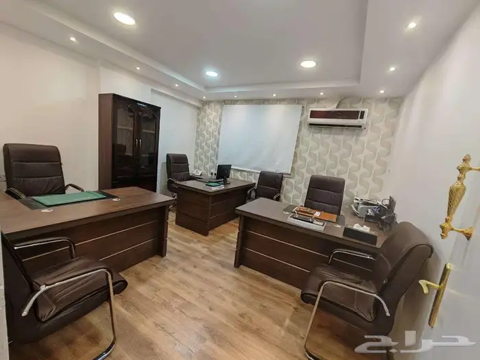 مكتب للايجار 4062 3706 05 بسعرمغري فاخرقريب برج المملكه39500 0