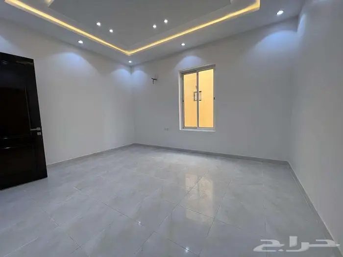 فيلا روف للبيع بحي المصيف3 تفتح ع الدائري(مستقلة مصعد سطح) 3