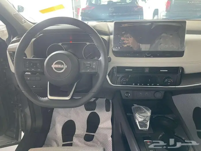 نيسان اكستريل 7 مقاعد SV 2025 بلس 15