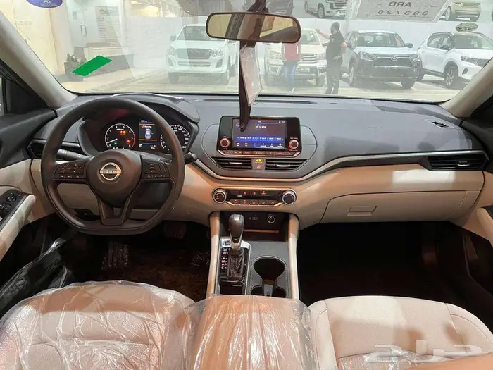 نيسان التيما نص فل SV 2025 واستاندر اسود عرض خاص 13