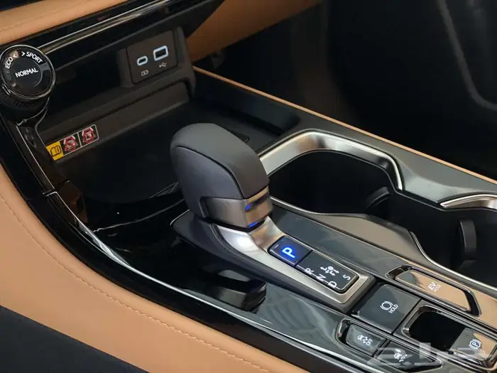 لكزس NX 350 CC بنزين 2025 - عرض اليوم الوطني 12