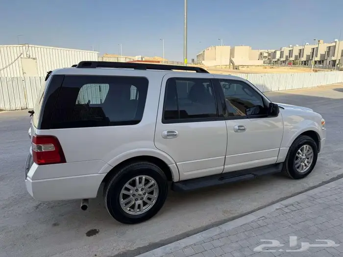 فورد اكسبديشن قصير نص فل - أنظف اكسبديشن بهالموديل 3