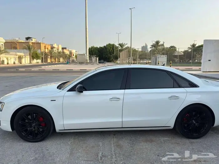Audi A8 2012 V8 N A 1