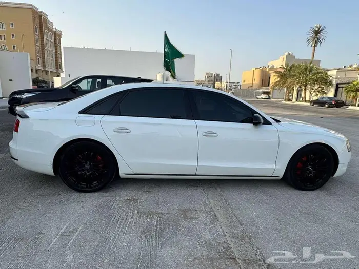 Audi A8 2012 V8 N A 12
