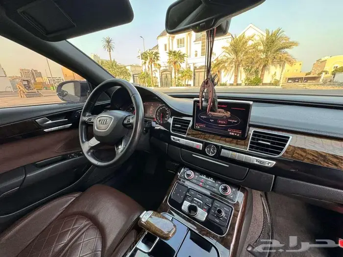 Audi A8 2012 V8 N A 11