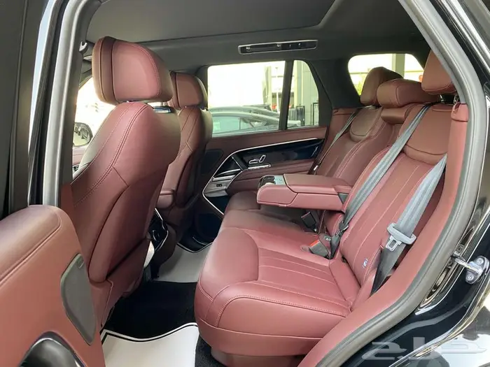 رنج روفر SE V8 موديل 2025 Black Edition 15