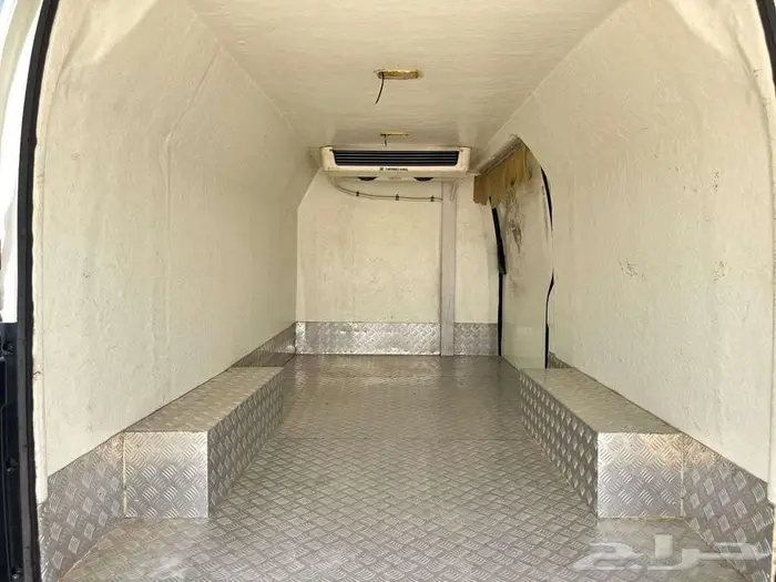 تويوتا باص ثلاجة سقف عالي موديل 2021 16