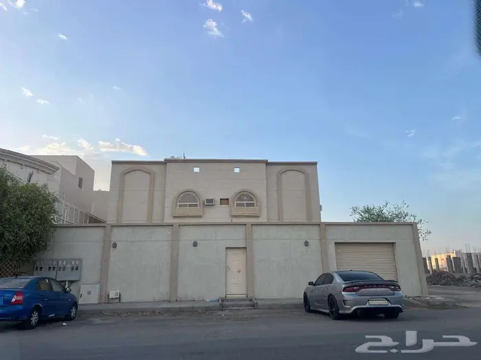 للبيع عمارة مساحه 1000متر حي الروابي قريب مكتب العمل 1