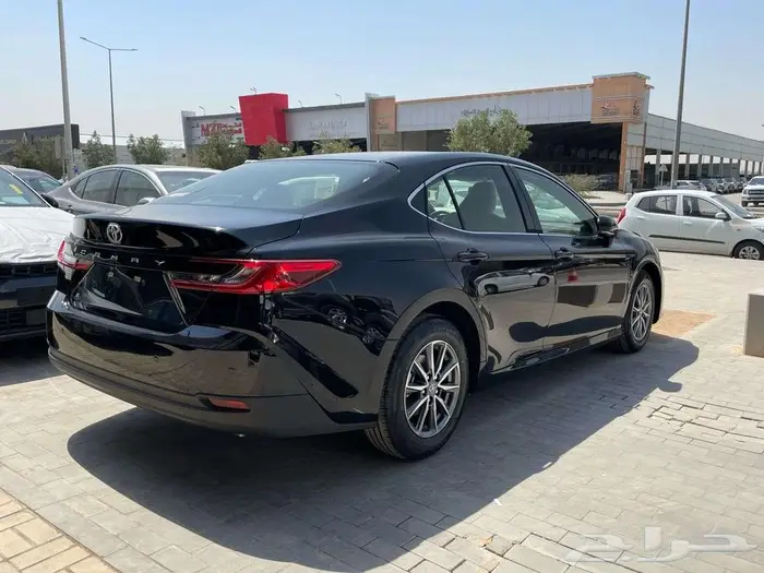 تويوتا كامري 2025 ستاندر حرق اسعار 4