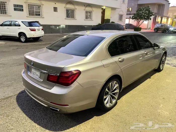 بي ام دبليو 740li 4
