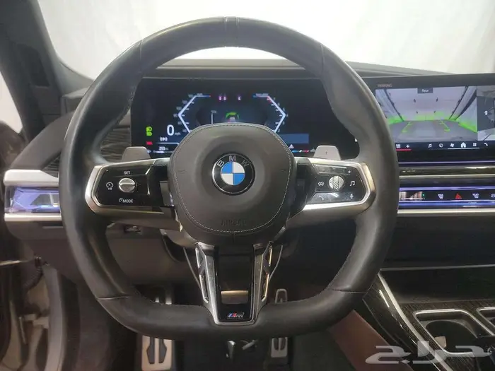 مزاد يوم 10 9 BMW 7 Series Sedan 740i 8