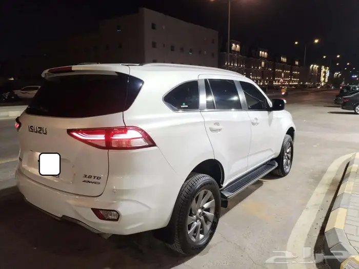 ايسوز 2023 MUX دبل نظيفة 10