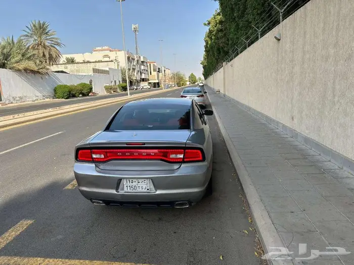 Dodge Charger SE 5