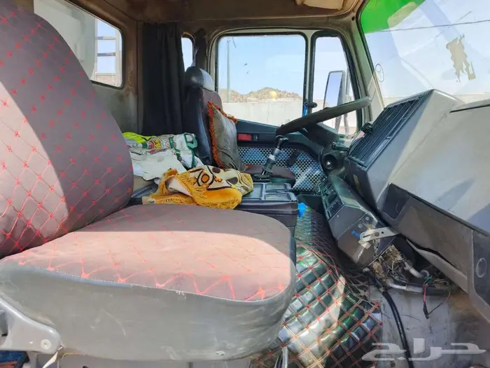 للبيع قلاب سكس ال بي موديل 1992 2