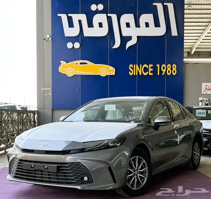 تويوتا كامري E بنزين 2025 0