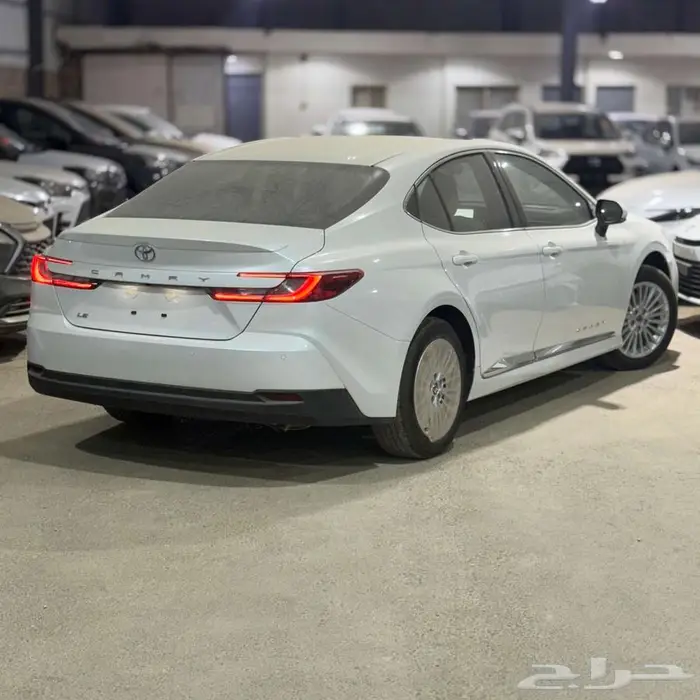 كامري بنزين LE نصف فل 2025 0