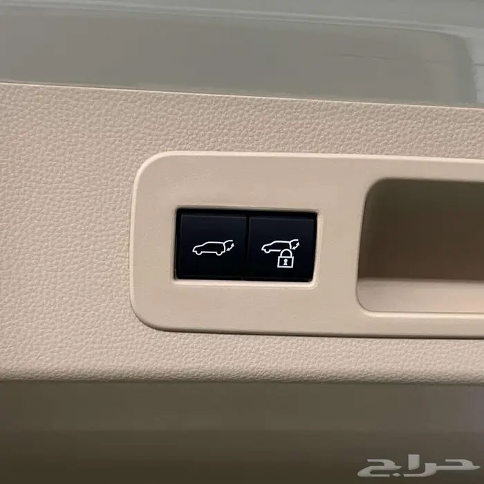تويوتا لاندكروزر VXR فل كامل دبل ديزل سعودي 2024 8