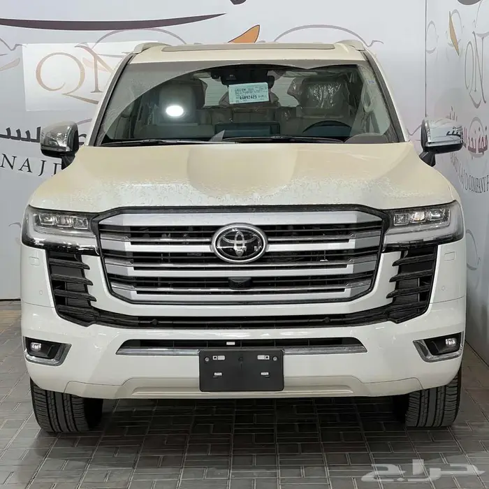 تويوتا لاندكروزر VXR فل كامل دبل ديزل سعودي 2024 1