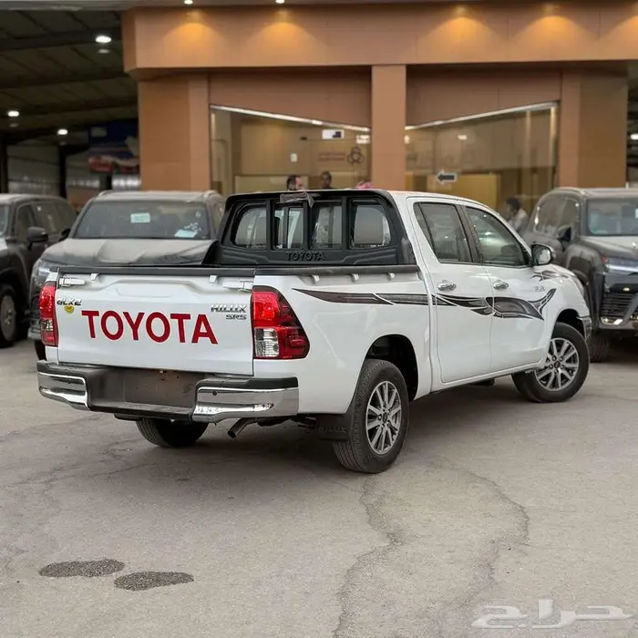 هايلكس غمارتين سلق 4X4 GL2 ديزل 2025 عرض الاهلي 4