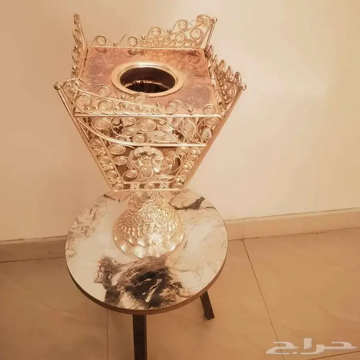 مباخر لون ذهبي وفضي كبير 1
