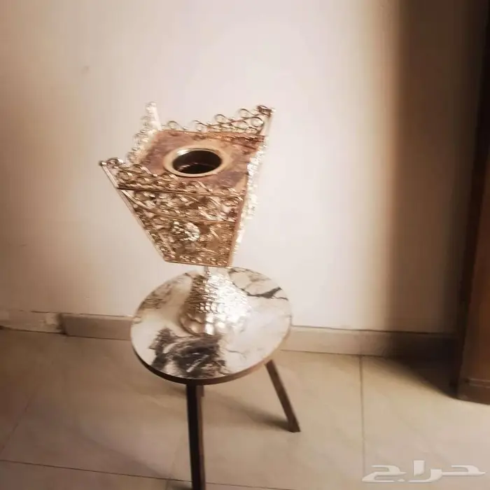 مباخر لون ذهبي وفضي كبير 0