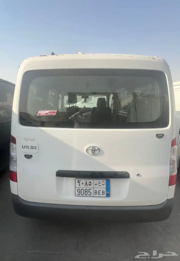 باص تويوتا لايت 3