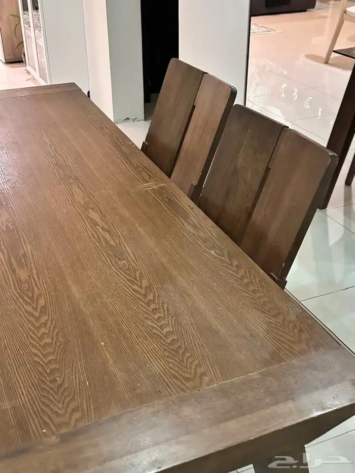 طاولة طعام 3