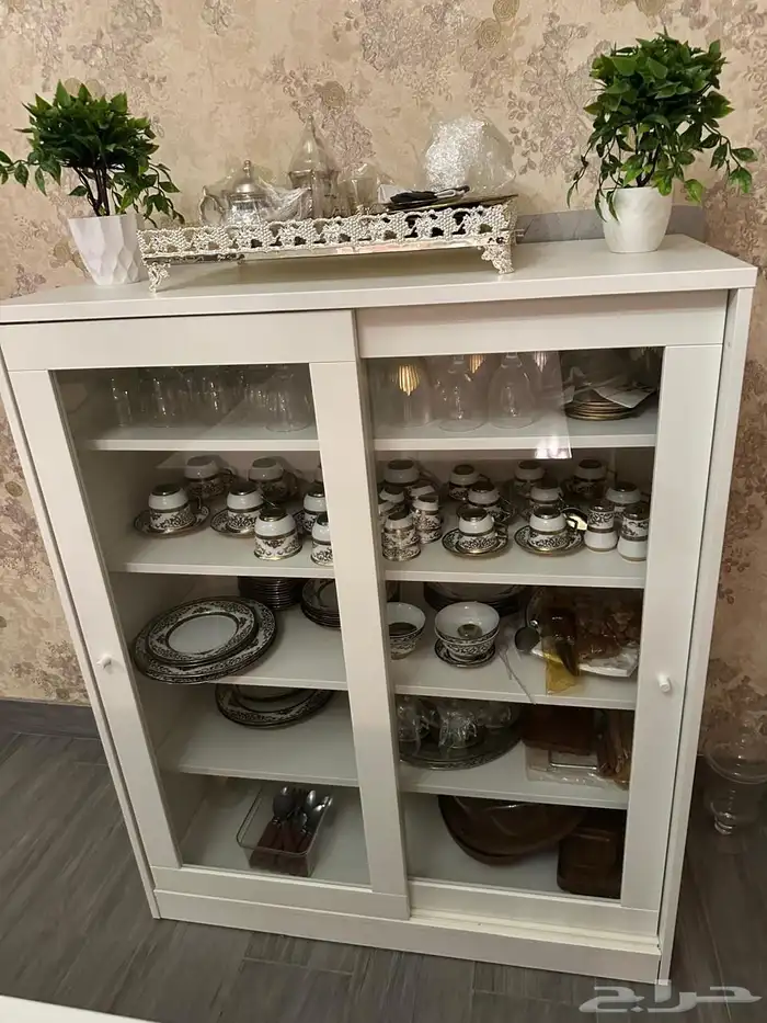 طاولة طعام 3