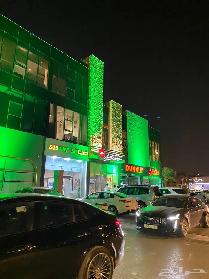 لتاجير الشاشات والمسارح والإضاءات وافتتاح 4