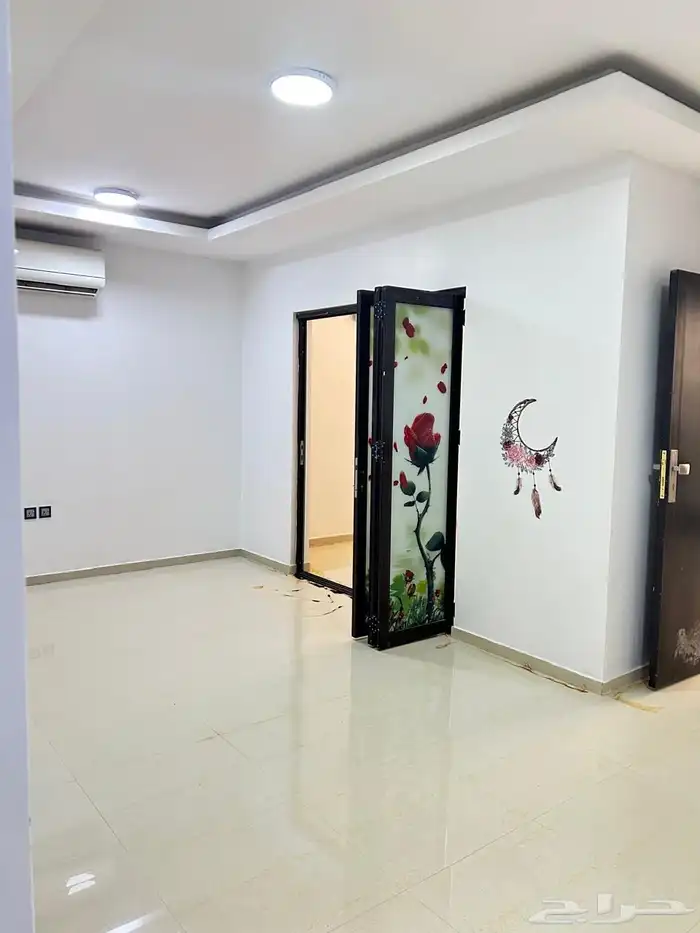 شقة للإيجار بحي الملك عبدالله 2
