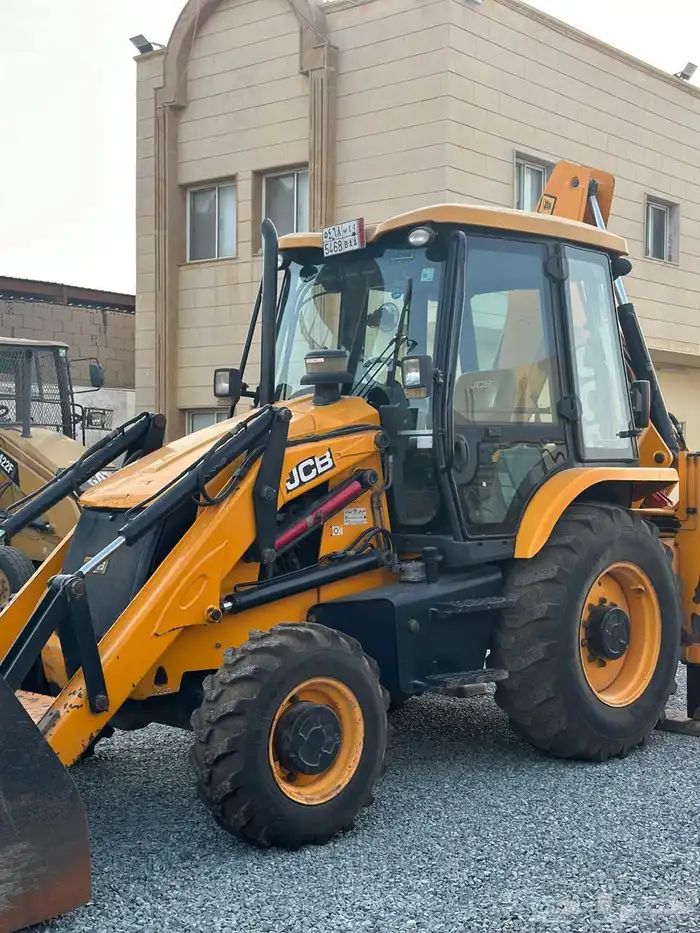عرجا JCB دبل 3DX موديل 2021 0