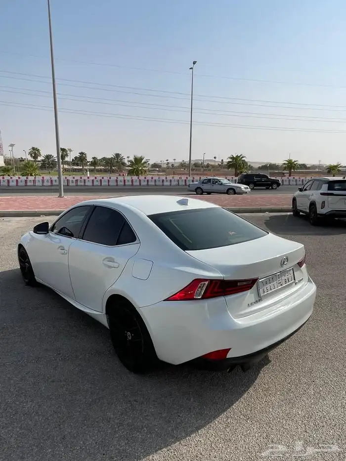 لكزس موديل 2014 نظيفه is250 5