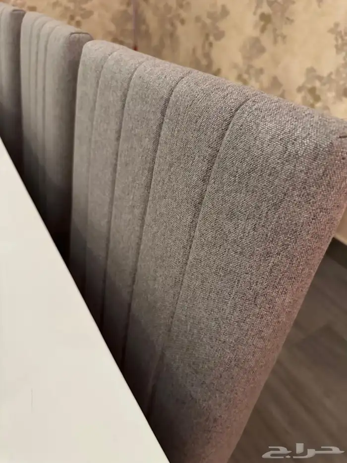 طاولة طعام 5