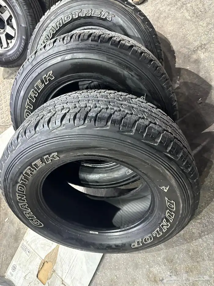كفرات دنلوب وكاله مقاس 285 65 17 1