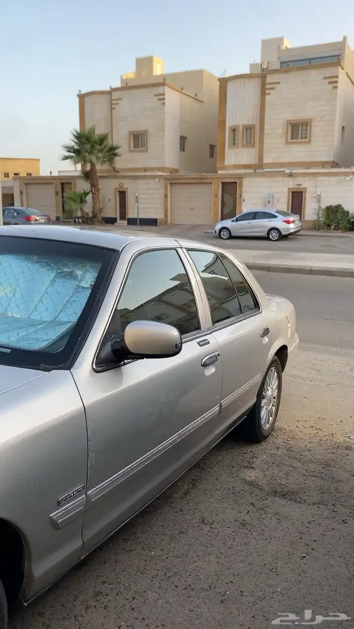 للبيع فورد ماركيز 2010 7
