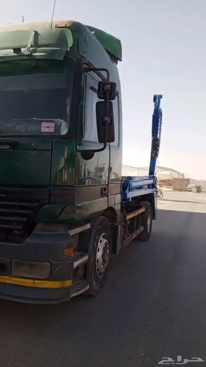 شاحنة حاويات لقر للبيع 3