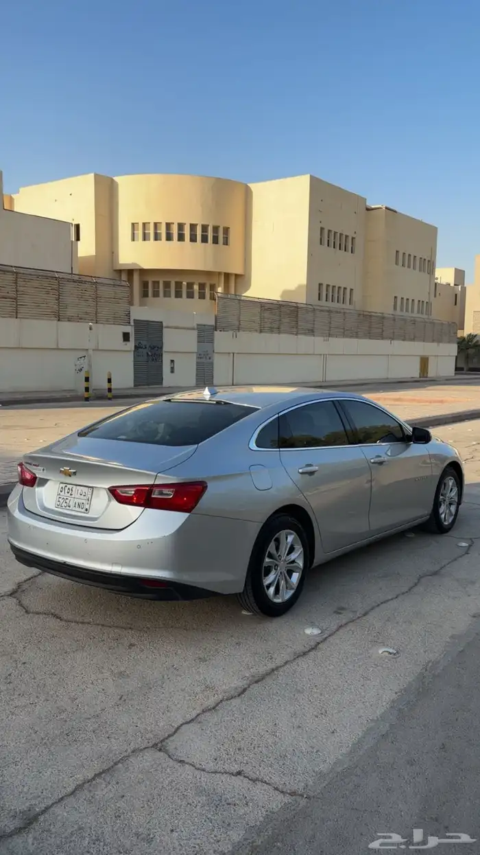 ماليبو 2020 فضي نظيف بيع مستعجل 16